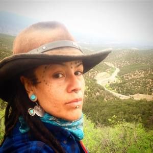 Meet your Posher, Stella